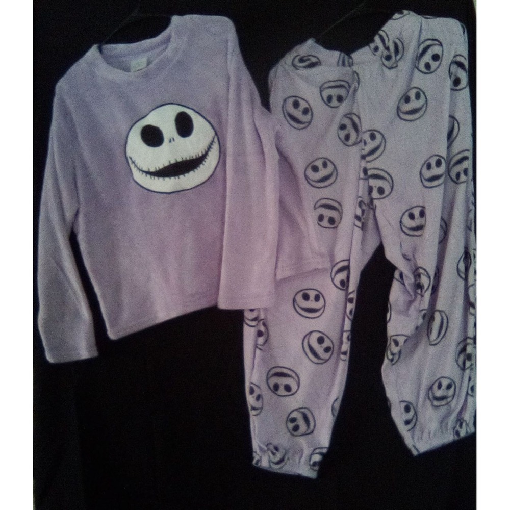 Nightmare Before Christmas PJs Set ( Disney) Women's Size (LG: (NEW) (Purple)‎